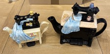 Vintage novelty teapots - ,