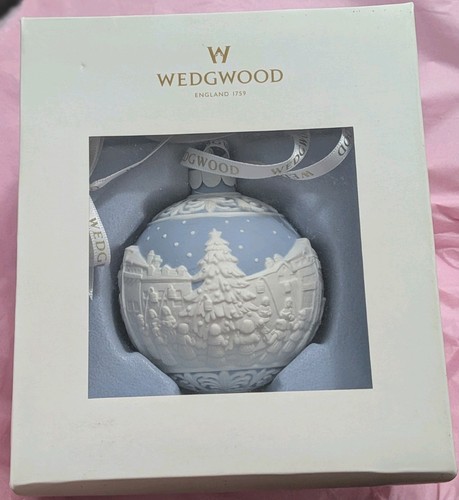 Boxed wedgwood christmas - wedgwood,