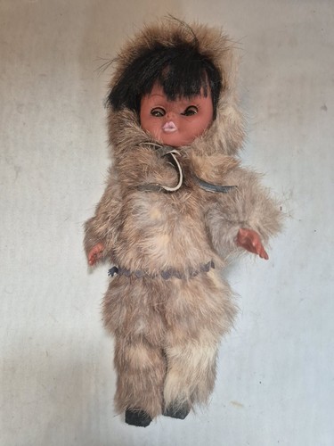 Vintage eskimo inuit style - inuit,
