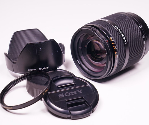 Sony 200mm 6 - 18-200mm, for