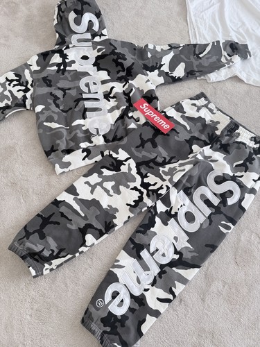 Supreme grey tracksuit - supreme, client