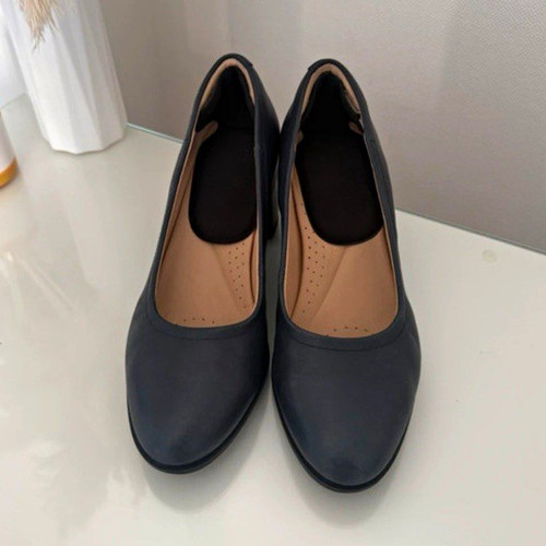 Worn cabin crew clarks - worn,