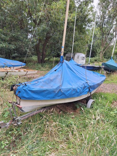 Gp14 sailing dinghy - gp14,