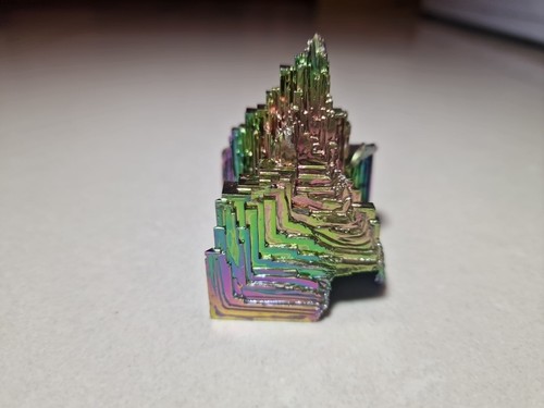 Bismuth crystal hopper - crystal,