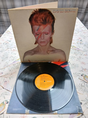 David bowie aladdin sane - bowie.,