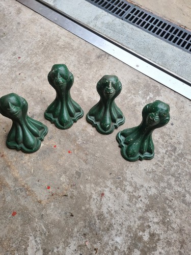 Original cast iron bath - iron, feet
