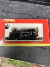 HORNBY 'OO' GAUGE R2304 GWR GREEN 0-4-0T INDUSTRIAL LOCO 101 BOXED with crew