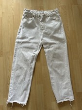 Zara White Jeans with Button Fly. Size EUR 40/USA 08/Mex 30. Waist Measures 30”