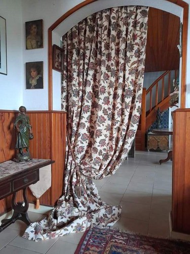 Jacobean design vintage - design, lined