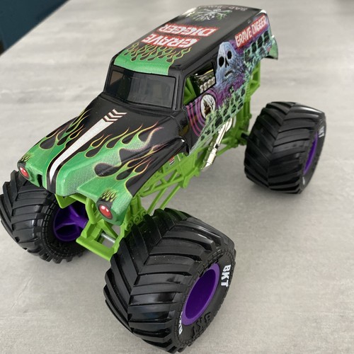 Hot wheels monster jam - hot,