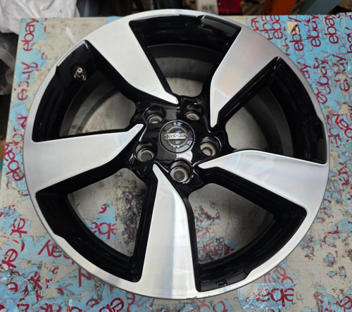 Nissan qashqai j11 black - nissan,