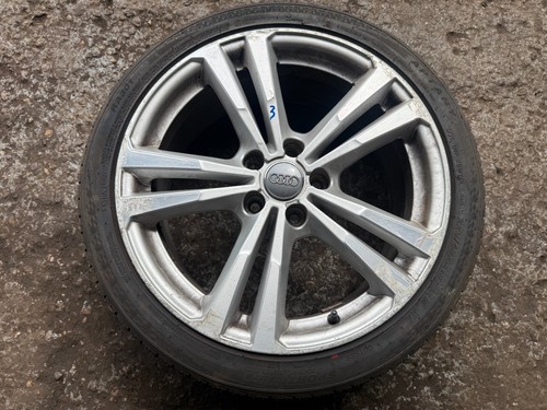 Audi line 18 inch - 8v,