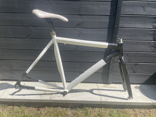 Aluminium road bike frameset - aluminium,