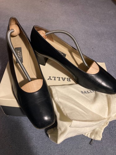 Bally classic elegant navy