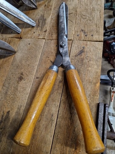 Vintage garden shears - vintage,