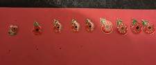 9 Poppie  Badges Metal &