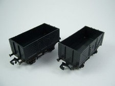 2x Tri-ang Hornby R577 Black 8