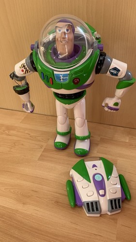 Rare disney store walking - store,