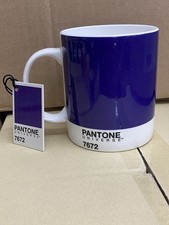 Pantone Universe 7672 Violet -
