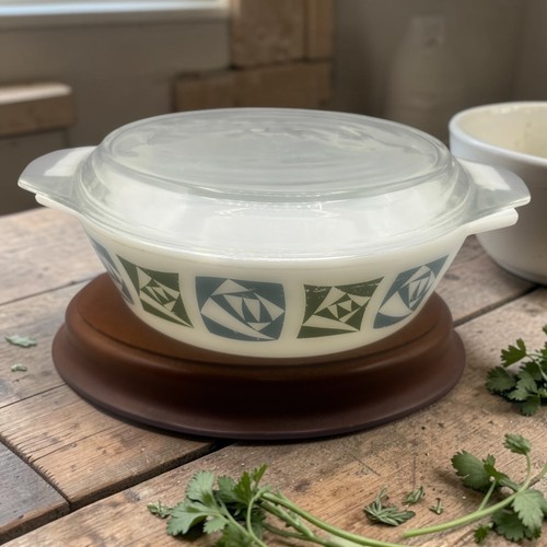 Vintage jaj pyrex casserole - vintage,