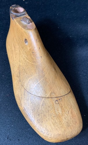 Vintage wooden shoe last - vintage, size