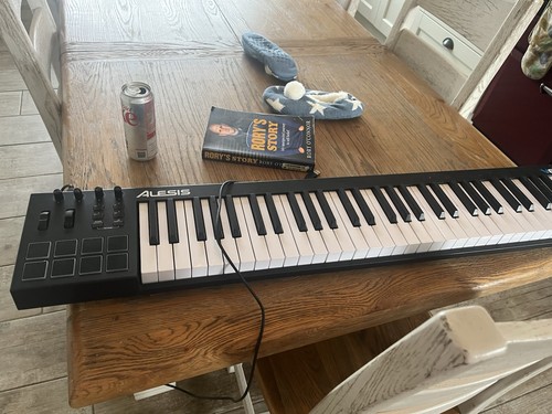 Alesis v61 usb - alesis,