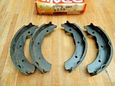 FRONT BRAKE SHOE SET FOR B,L