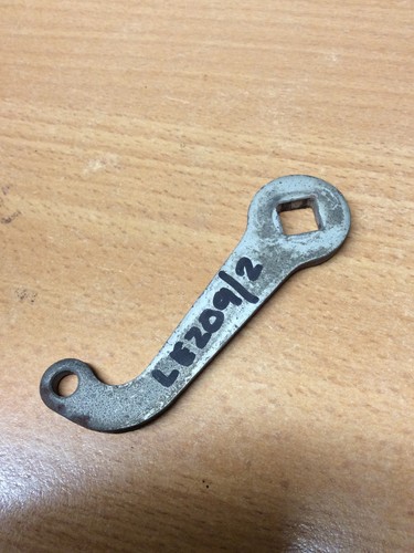 Velocette le209 brake arm - le209/2,