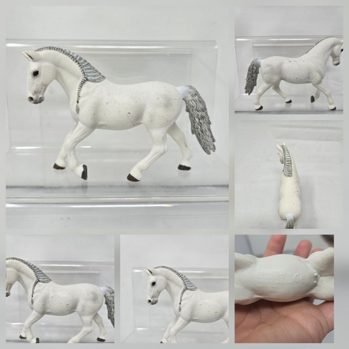 Schleich retired horses - schleich,
