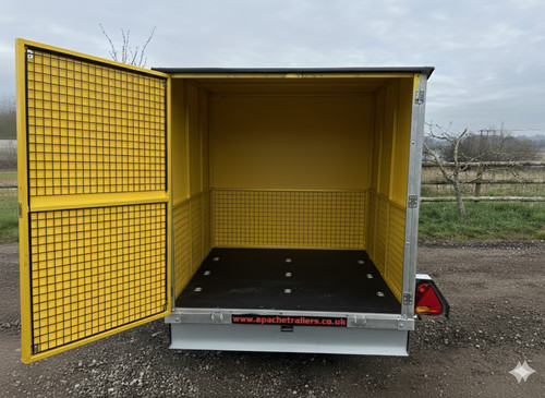 Yellow box trailer 8x5x5 - yellow,