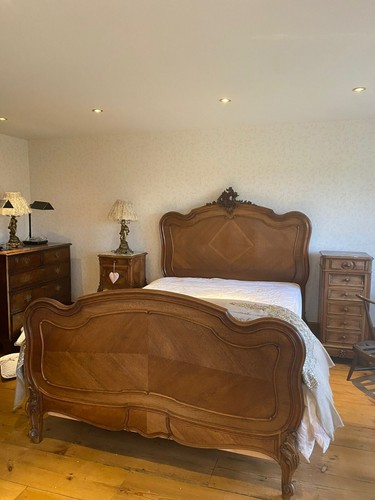 Antique louis style - style, bed