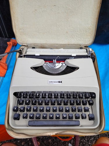Nice vintage underwood - vintage, 18