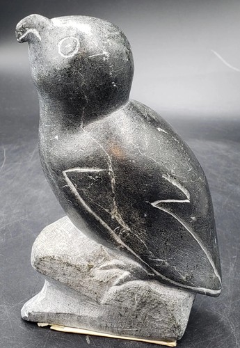 Inuit soapstone bird - inuit, carving