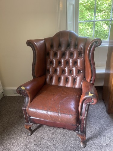 Chesterfield wing back queen - wing,