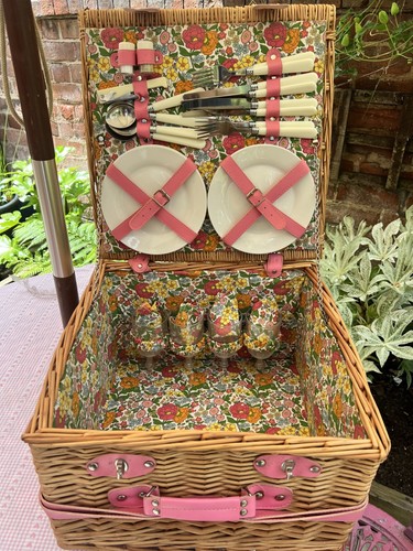 Pretty pink vintage - , style