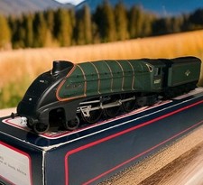 Boxed Bachmann A4 Silver Fox BR Green 60017 Steam Loco OO Gauge