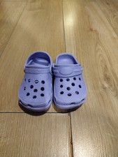 Croc type shoes Kids Size 5