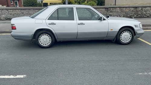 Mercedes benz w124 - w124, e300