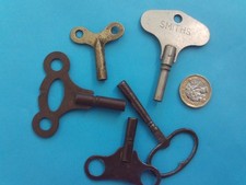 5 Old Retro Vintage mantle