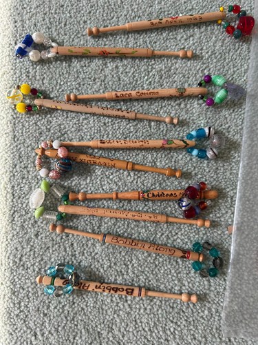 Ten decorated wooden midland