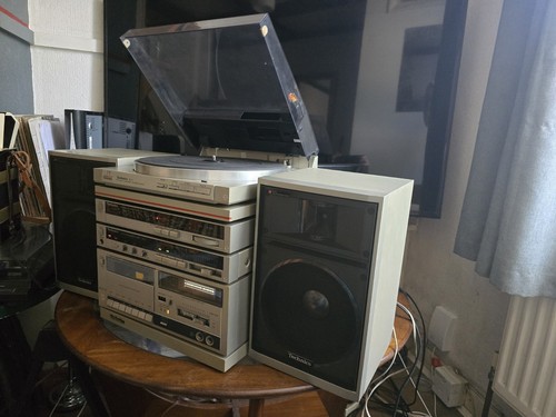 Vintage 1980s technics stereo - vintage,
