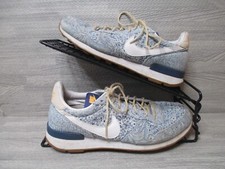 Nike Internationalist Liberty