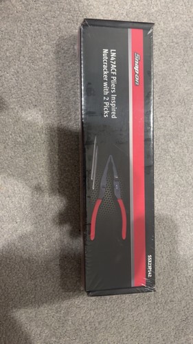 Snap nut cracker - nut,