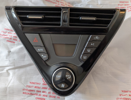 Toyota climate control - iq-2,