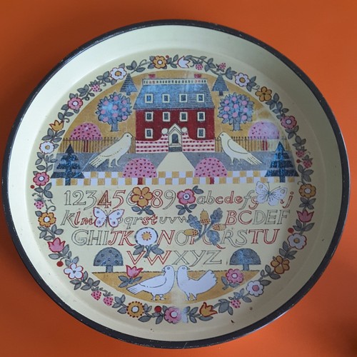 Vintage retro pat albeck round - retro,