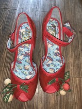 Miss L Fire Ukelele Red Suede Rattan Wedge Heels Size 6 Buckles Changed