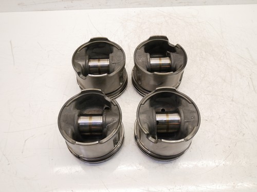 Pistons for toyota - 4x,