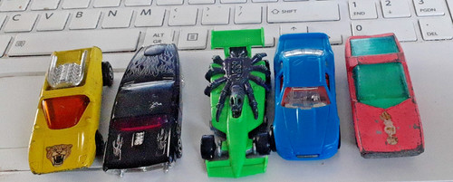Matchbox hot wheels diecast - hot,