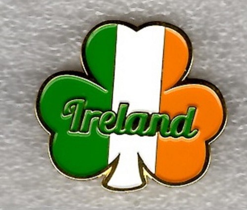 Irish shamrock pin badge - shamrock,