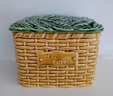 Sylvac Teabag / Tea Bags 5038 - Ceramic Pot with Basket Base & Green Leaf Lid